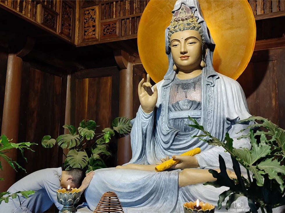 Tập lắng nghe tiếng khổ của tha nhân 1