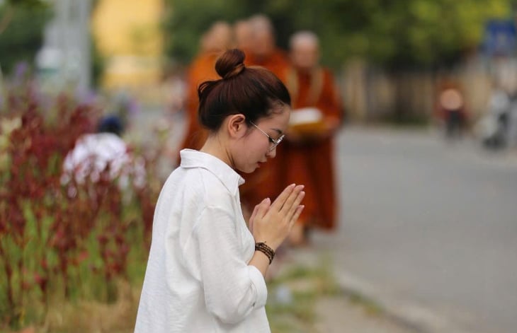 Người nữ muốn hạnh phúc đời này, an lành đời sau cần gieo những nhân gì?  1
